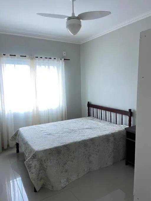 Apto Balneario Picarras Prox. Beto Carreiro Apartamento